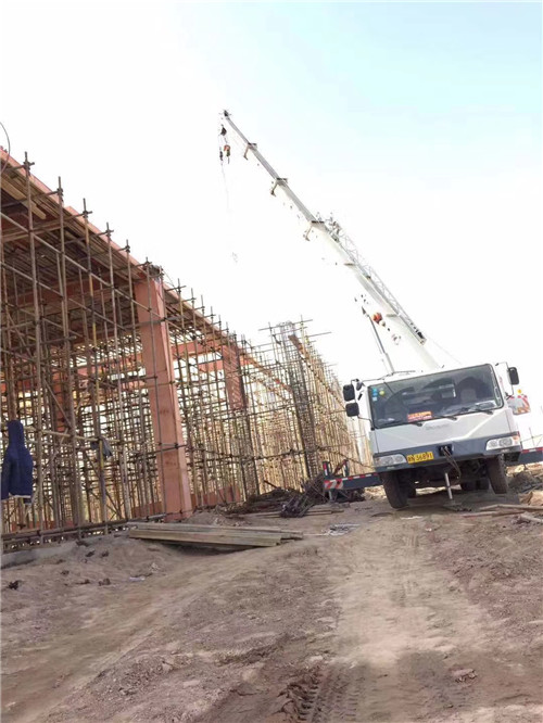 北屯市25 吨、50 吨吊车怎么选？多大重量 / 半径适合对应车型？